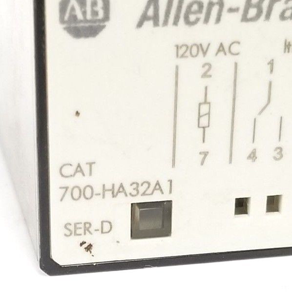 ALLEN BRADLEY 700-HA32A1 RELAY SER. D 120VAC 50-60HZ, 700HA32A1