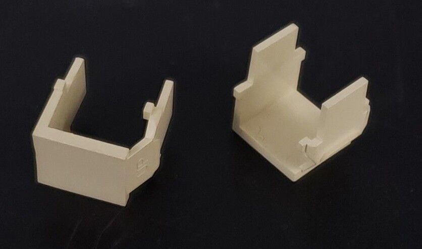 LOT OF 8 NEW LEVITON 41084-BIB BLANK QUICKPORT INSERTS 4084BIB