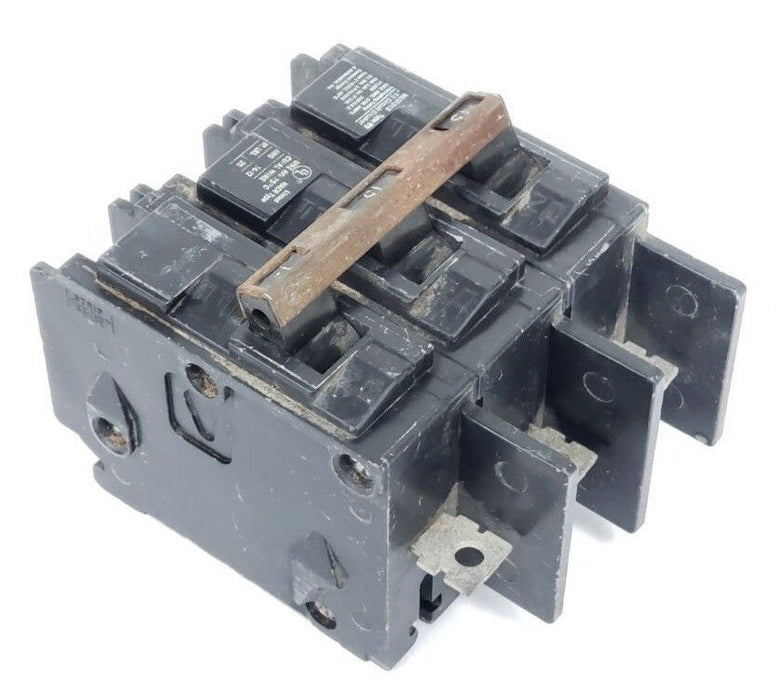 ITE SIEMENS BQ3B015 CIRCUIT BREAKER 15A 3 POLE HACR 240V BQ