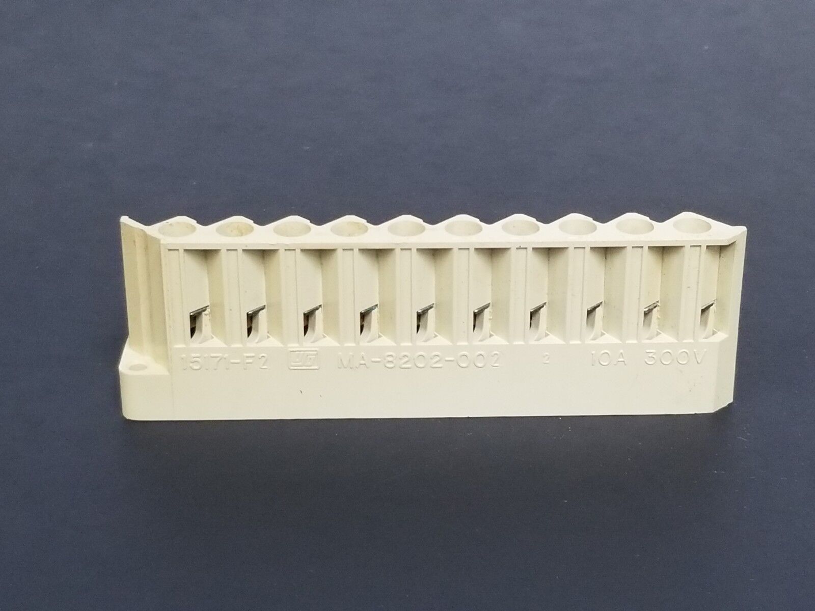 MODICON MA-8202-002 TERMINAL BLOCK 10A, 300V, MA8202002