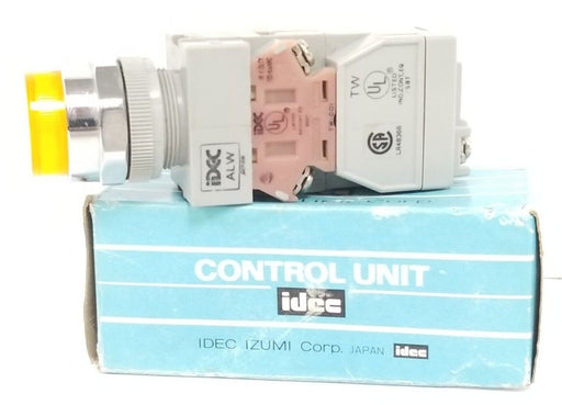 NIB IDEC ALW212611-A 22MM PUSHBUTTON ILLUMINATED ALW212611-A, 6.3V, 1W