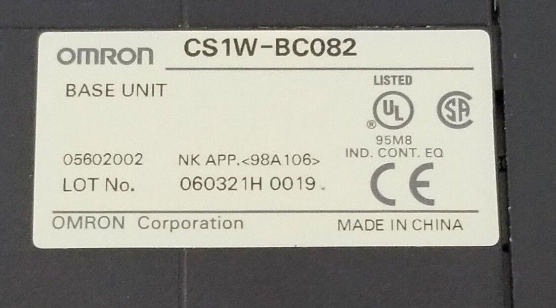 OMRON CS1W-BC082 BACKPLANE BASE UNIT 05602002 NK APP. 98A106 (DAMAGED)