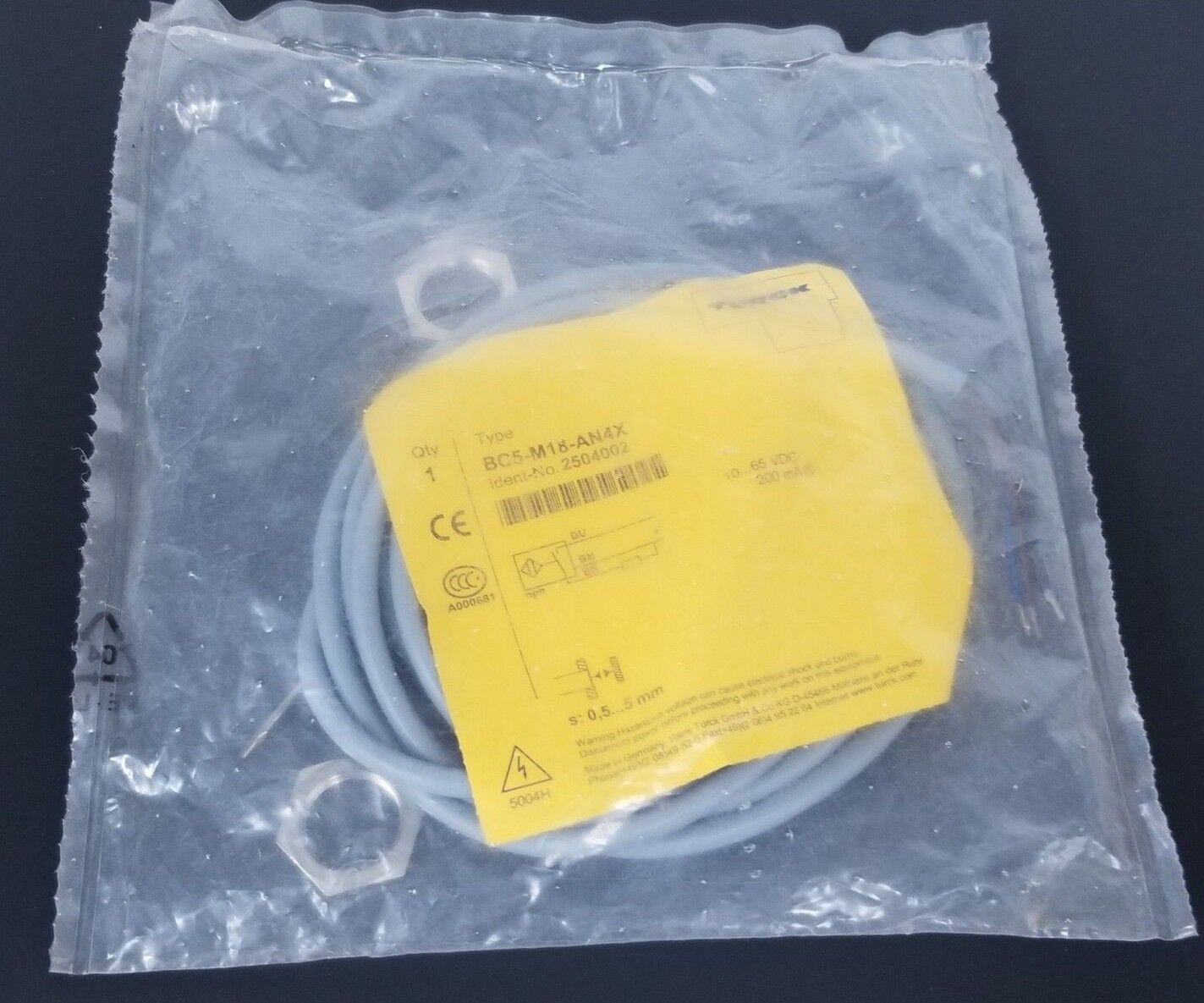 NEW TURCK BC5-M18-AN4X CAPACITIVE SENSOR IDENT. NO. 2504002, 10...65 VDC