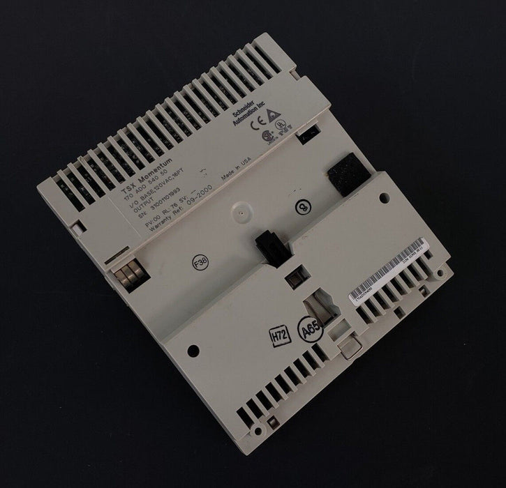 SCHNEIDER ELECTRIC 170ADO54050 I/O BASE UNIT 120VAC 16PT, PV 00, RL 76 W/O COVER