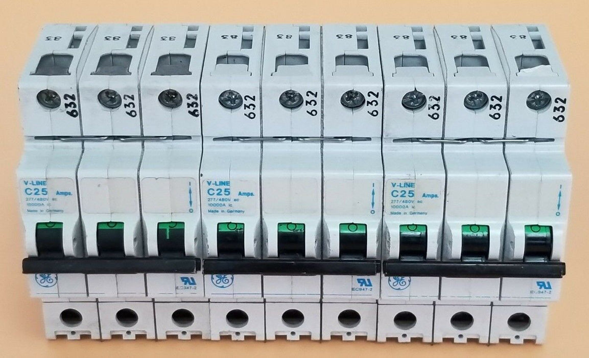 LOT OF 3 GENERAL ELECTRIC V07325 CIRCUIT BREAKERS 277/480V 25A V-LINE C25