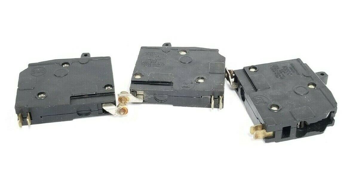 LOT OF 3 SQUARE D QOB120 CIRCUIT BREAKERS 20A 1P 120/240V