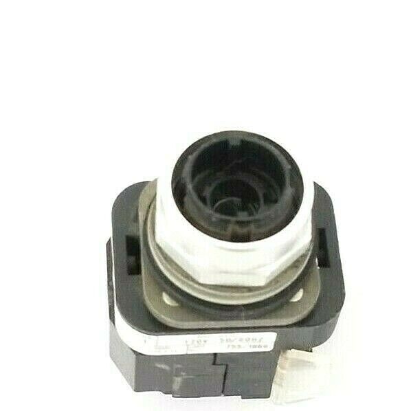 ALLEN BRADLEY 800T-PB16 PUSHBUTTON 800TPB16 SER. T 120V, 800T-XA SER. D NO LAMP
