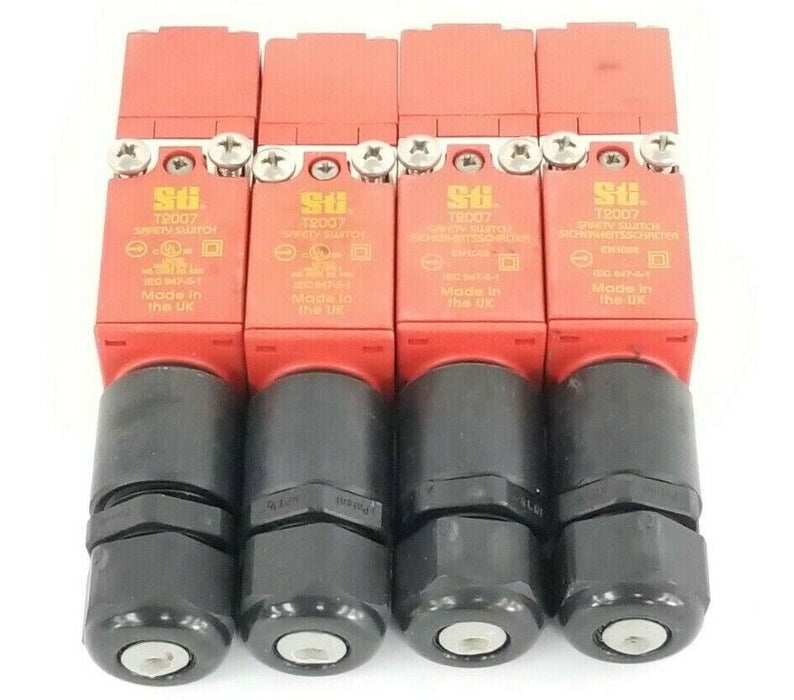 LOT OF 4 STI 44521-0010 SAFETY INTERLOCK SWITCHES 445210010, T2007