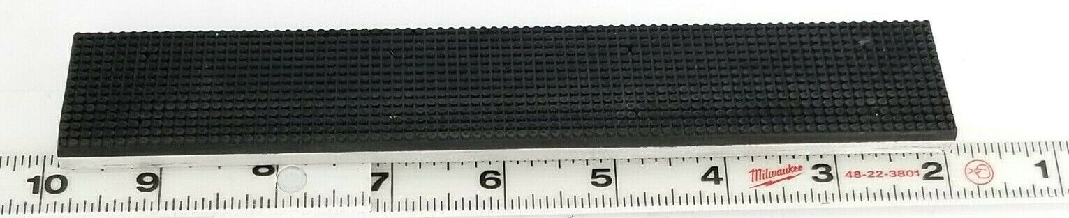 LOT OF 4 REIS ROBOTICS USA 5124438 RUBBER CHEEKS 7-7/8'' IN. L 1-3/8'' IN. W 1/4