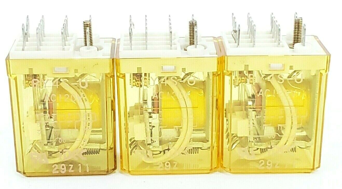 LOT OF 3 IDEC RY4S-U AC120V RELAYS RY4S-U-AC120V