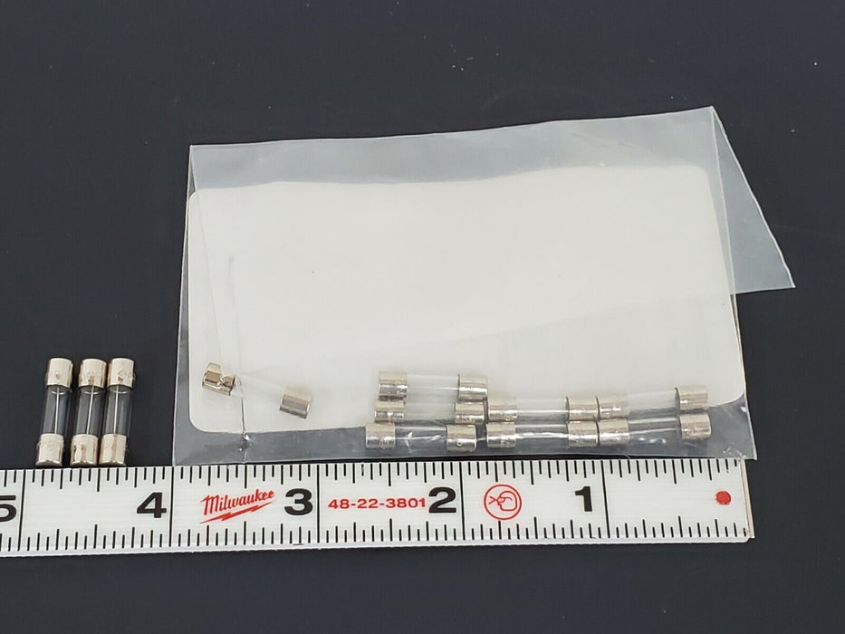 LOT OF 11 NEW LITTELFUSE F1752-ND FUSES 250V IEC SLO 5X20MM 6.3A