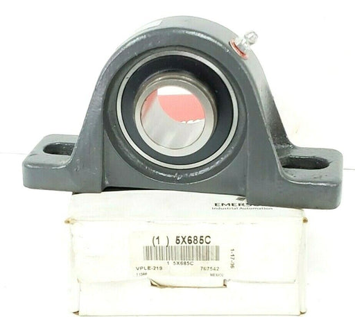 NIB BROWNING VPLE-219 PILLOW BLOCK BALL BEARING UNIT TWO-BOLT BASE 1.1875 IN ID