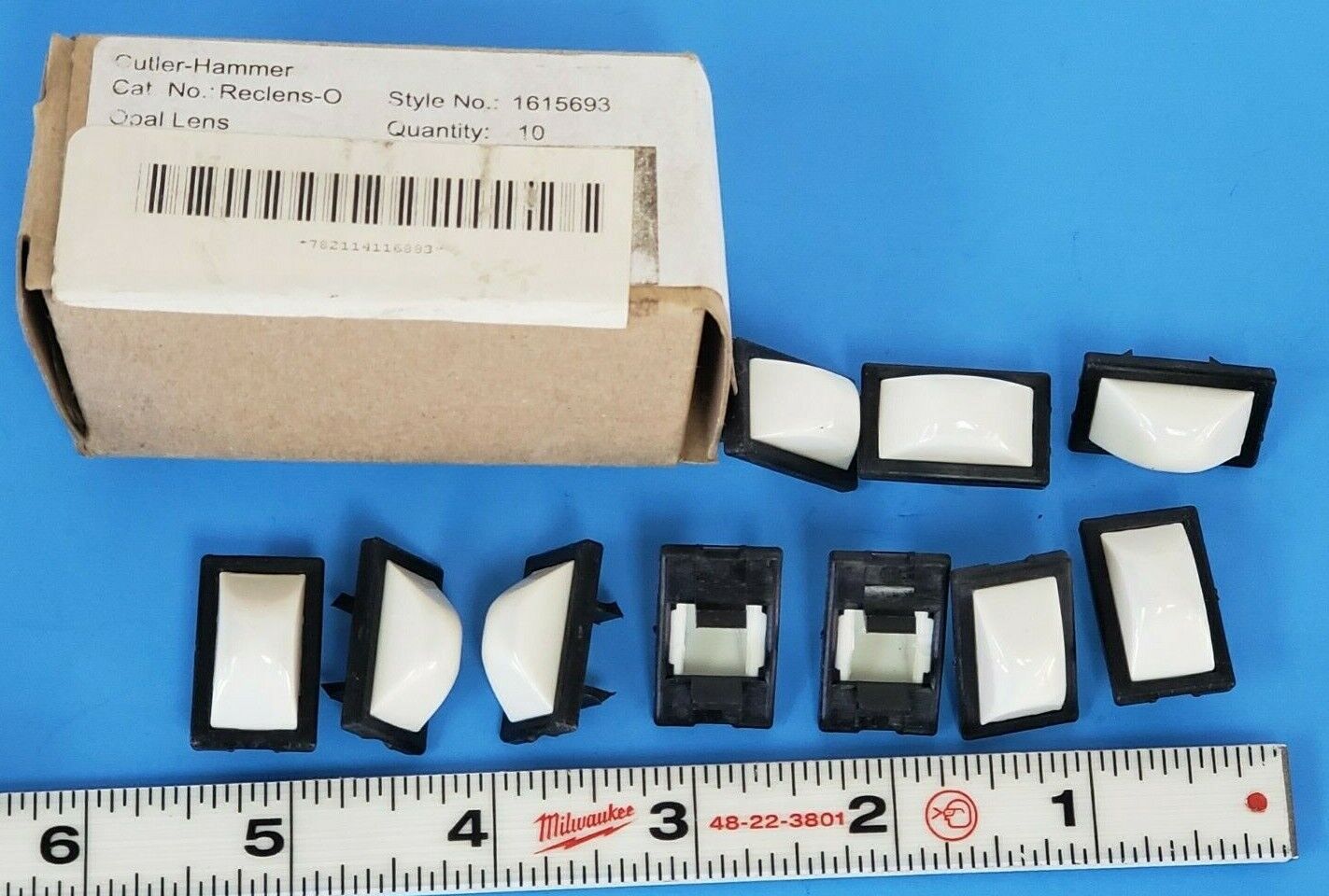 BOX OF 10 NEW CUTLER-HAMMER CAT NO. RECLENS-O STYLE: 1615693