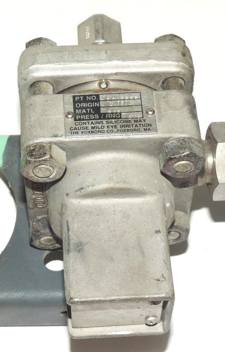 FOXBORO 821GM-DS1SH2-AM INTELLIGENT TRANSMITTER W/ L0121GT/C 820 TRANSMITTER