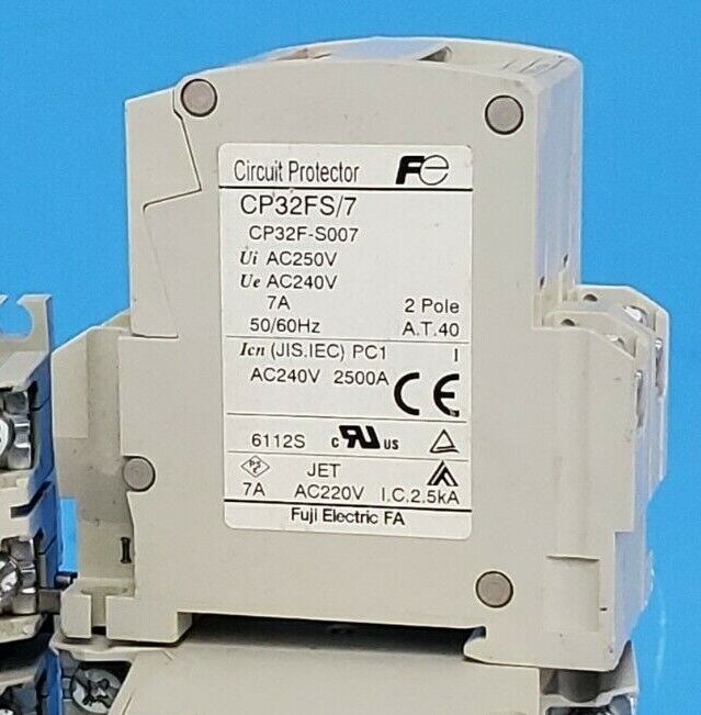 LOT OF 12 FUJI ELECTRIC CP32FS/7 CIRCUIT PROTECTORS CP32F-S007, 7A, 2-POLE