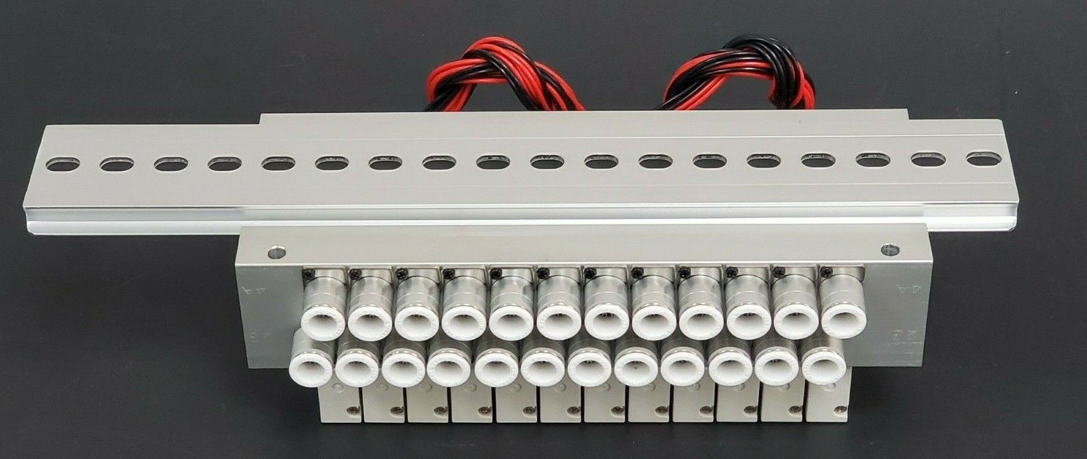 NIB CKD M4GB110R-C6-E2KD-12-3 VALVE MANIFOLD BLOCK ASSEMBLY 4GB119R-00-E2K-3