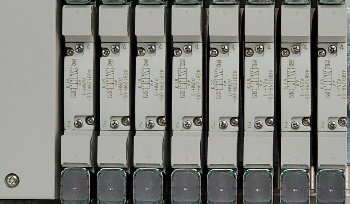 NIB CKD M4GB120R-C6-T6G1WHD-8-3 MANIFOLD OPP3-1G CC-LINK W/ 4GB129R-00-A2NH-3