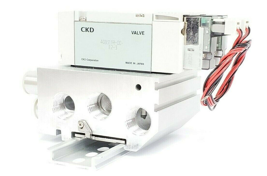 NIB CKD M4GB310R-C10-E2D-2-3 VALVE MANIFOLD ASSEMBLY DC24V M4GB310RC10E2D23