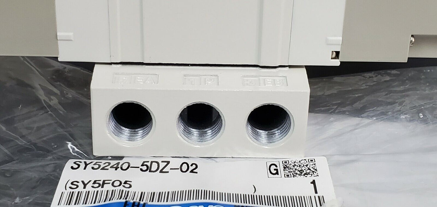 NEW SMC SY5240-5DZ-02 DOUBLE SOLENOID BASE MOUNT VALVE SY52405DZ02, 24V
