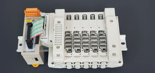 NEW OMRON SRT2-VOD16ML-1 REMOTE TERMINAL 24VDC MANIFOLD PLUGIN SRT2VOD16ML1