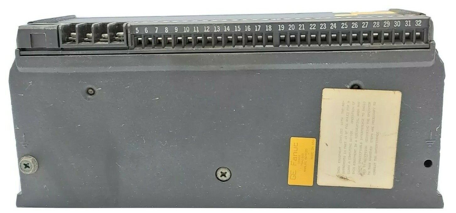 GE FANUC IC660TSA100A TERMINAL ASSEM. W/ IC660EBA100A I/O BLOCK
