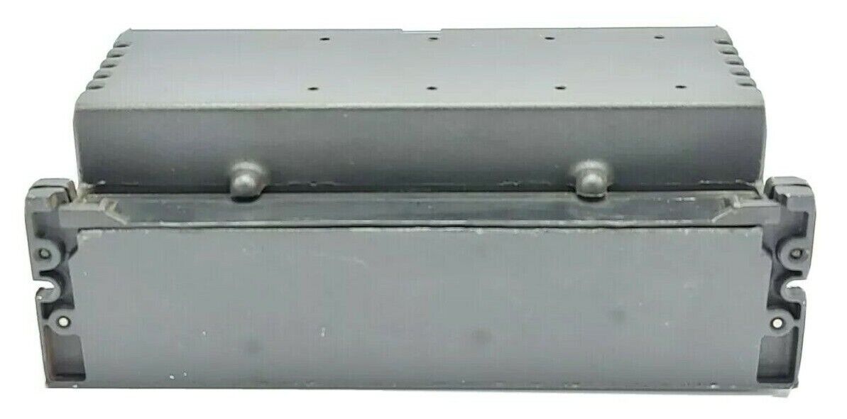 GE FANUC IC660TSA100A TERMINAL ASSEM. W/ IC660EBA100A I/O BLOCK