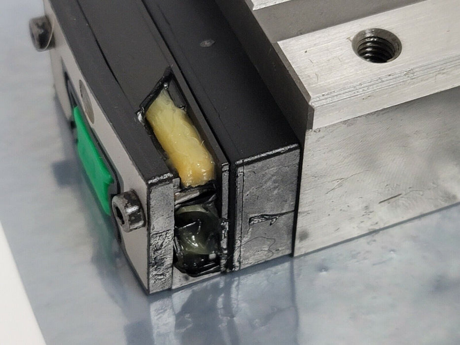 BOX OF 2 NIB INA KWVE25-H-LZV+PP2 LINEAR CARRIAGE BEARINGS 005-286-530