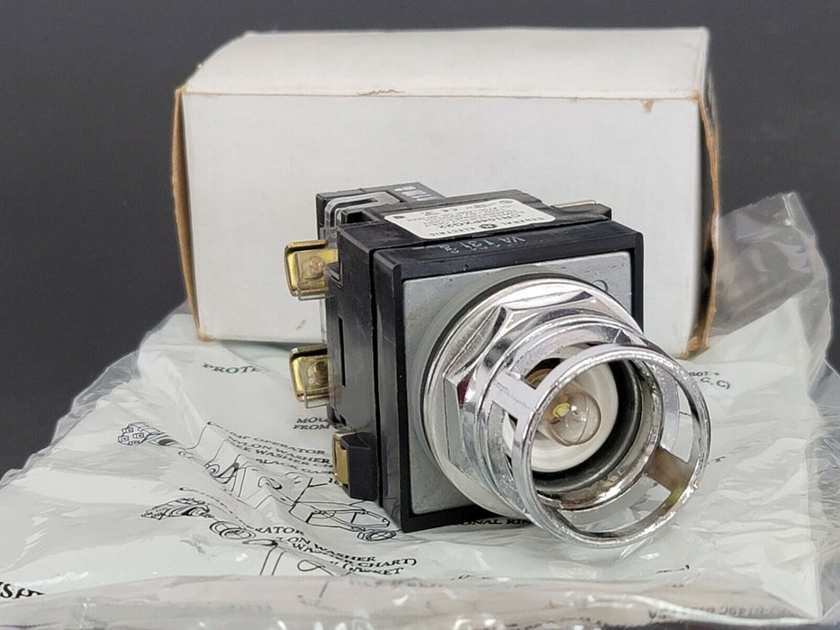 NIB GENERAL ELECTRIC CR104PBT10A3S2 ILLUM PUSHBUTTON TRANSFORMER 120V CR104P