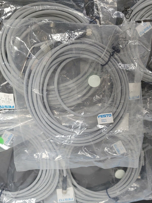 LOT OF 5 NEW FESTO 541345 CONNECTING CABLES ANGLED CONNECTOR 4 WIRE 5 METER