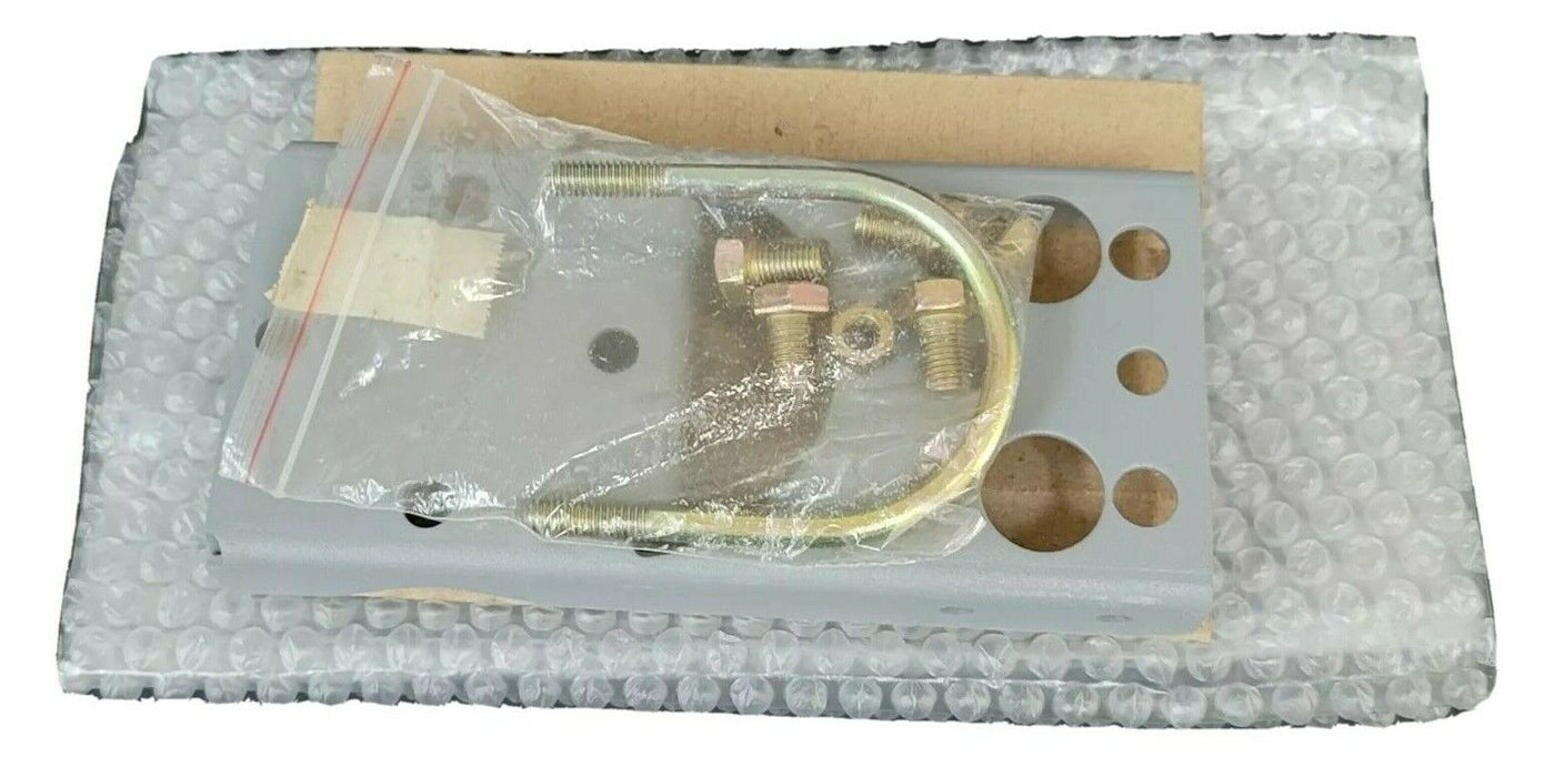 NEW INVENSYS FOXBORO N0141-ZT MOUNTING BRACKET SET. 4 SCREWS 2 NUTS U BAR