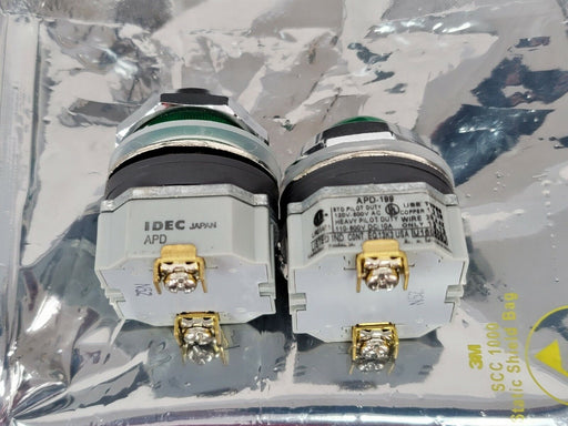 LOT OF 2 IDEC APD199DN-G-120V DOME PILOT LIGHTS 10A 120VAC 30MM GREEN