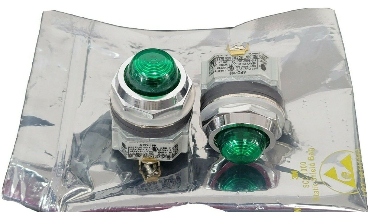 LOT OF 2 IDEC APD199DN-G-120V DOME PILOT LIGHTS 10A 120VAC 30MM GREEN