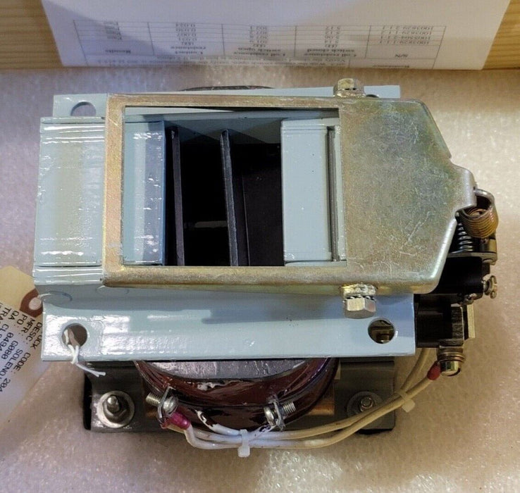 NEW GE HITACHI NUCLEAR Q233A3620P001 SOLENOID ASSEMBLY CR9503 NR108/203-3/2-71