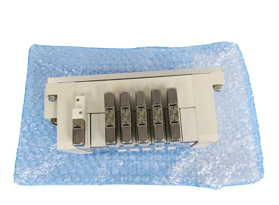 NEW SMC VV5Q21-08-DAN00043 MANIFOLD VQ2201N-51, VQ2301N-51