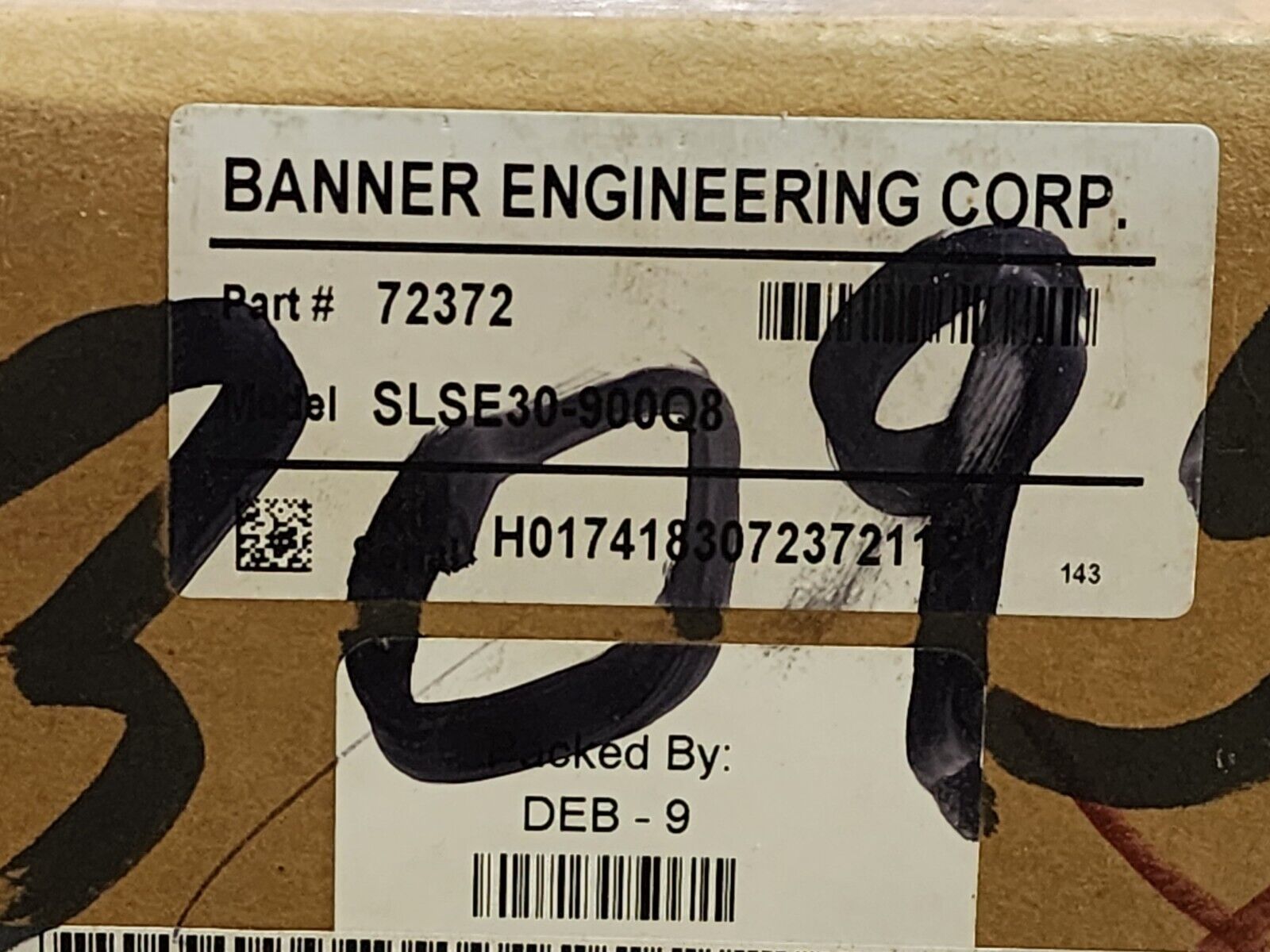 NEW FACTORY SEALED BANNER SLSE30-900Q8 LIGHT CURTAIN RECEIVER 72372