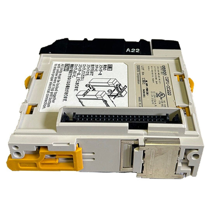 NEW OMRON CQM1-OC222 / CQM1OC222 16-PT OUTPUT MODULE OC222 2A 24VDC