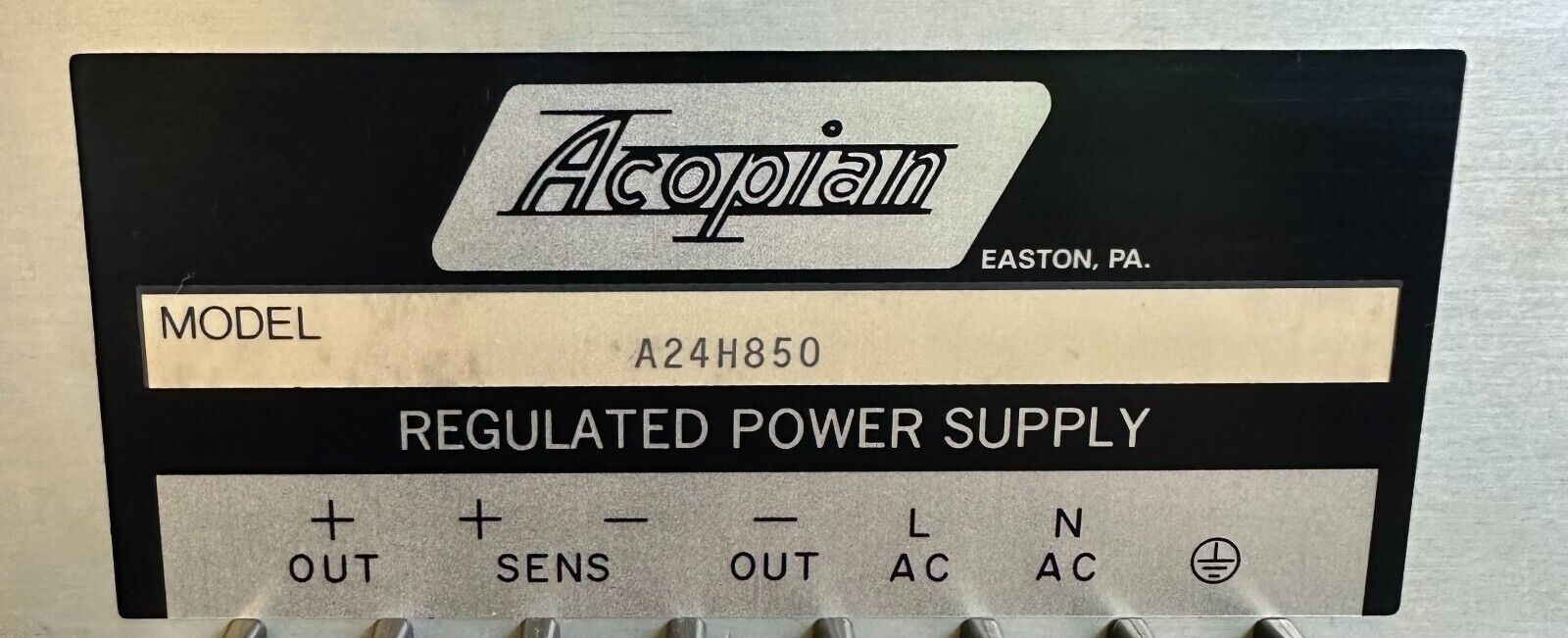 NEW ACOPIAN A24H850 REGULATED POWER SUPPLY MODULE AC/DC 24V OUTPUT H8 LINEAR