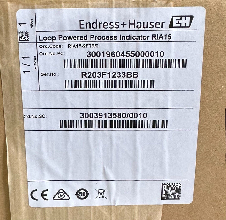 NEW Endress+Hauser RIA15-2FT9/0 / RIA152FT90 LOOP INDICATOR W/ HART COMMS RIA15