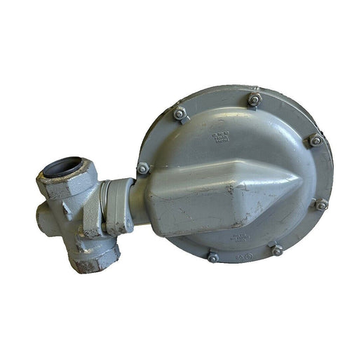 FISHER S102 GAS REGULATOR W/ INTERNAL RELIEF VALVE T12159 1/8'' 5.5-8.5'' WC