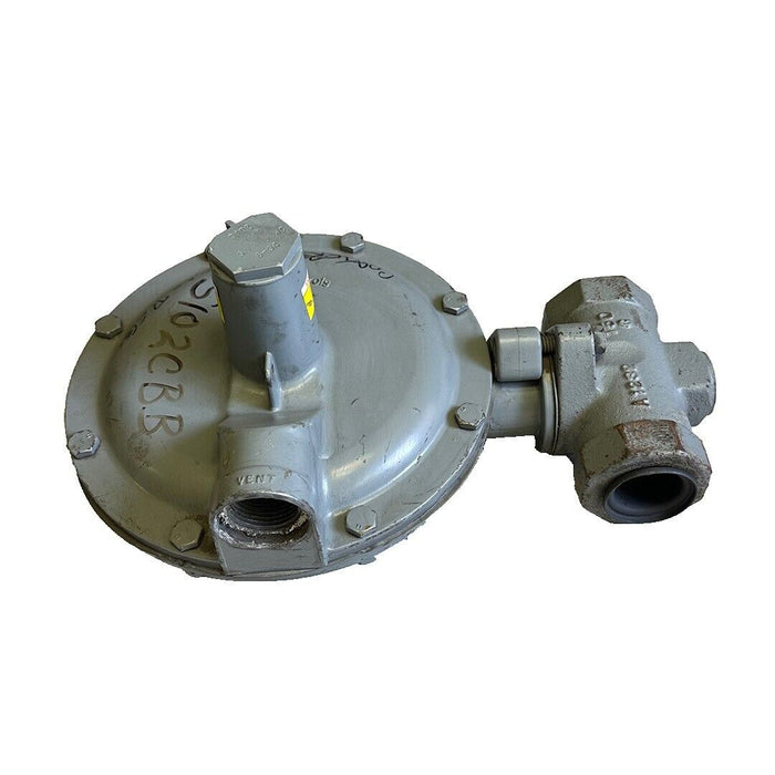 FISHER S102 GAS REGULATOR W/ INTERNAL RELIEF VALVE T12159 1/8'' 5.5-8.5'' WC