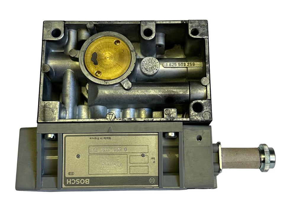 NEW BOSCH 0 821 400 239 / 0821400239 PNEUMATIC CONTROL BLOCK VALVE 0 820 016 993