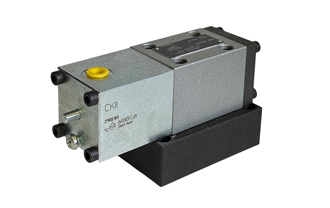 NEW WANDFLUH AK4Z60a SPOOL CONTROL VALVE 21910225 21906169 350BAR