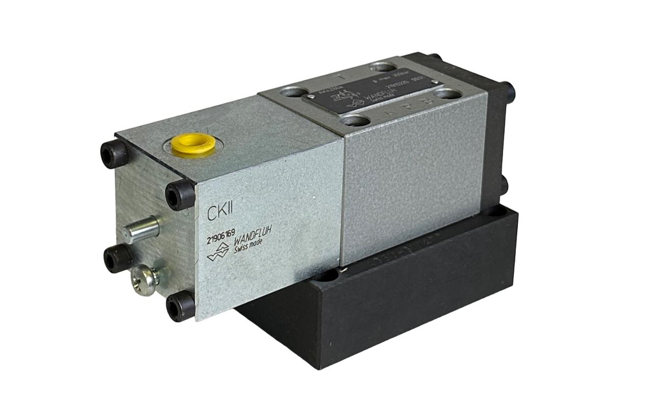 NEW WANDFLUH AK4Z60a SPOOL CONTROL VALVE 21910225 21906169 350BAR