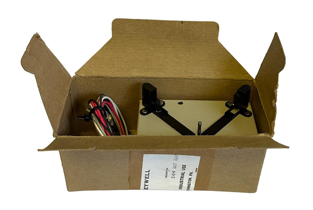 NEW HONEYWELL 30735083-002 / 735083-2 E-O-V RELAY ASSEMBLY 30735083002