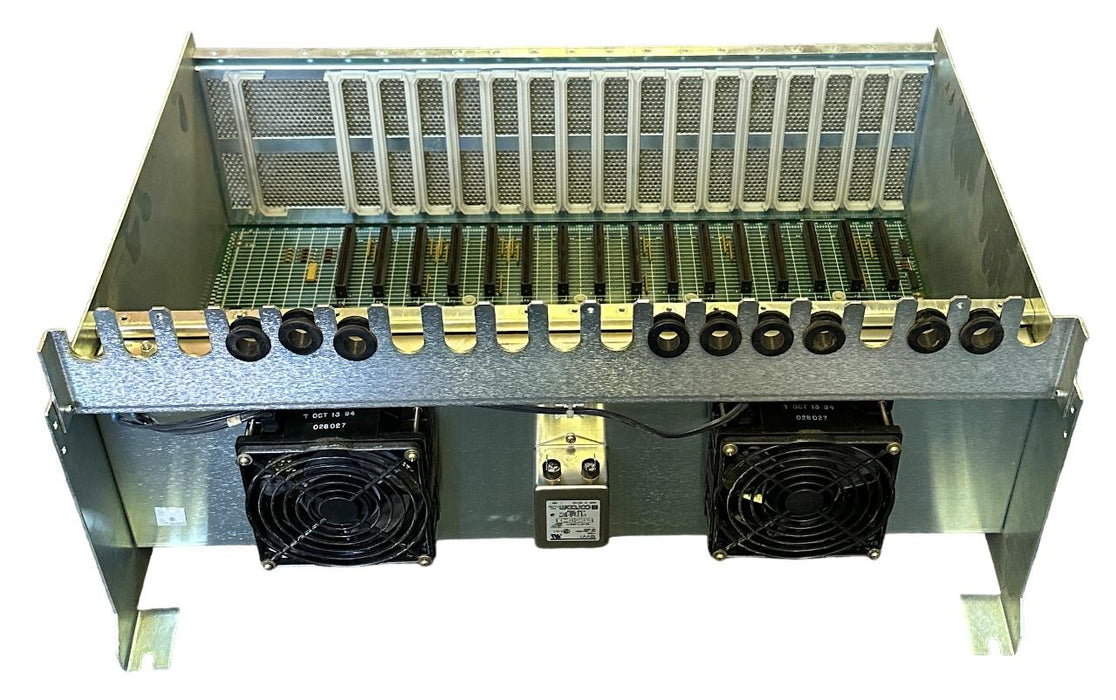 RELIANCE ELECTRIC 57C-331 / 57C331 AUTOMAX 16-SLOT RACK 100/120VAC 8/7A 50/60Hz