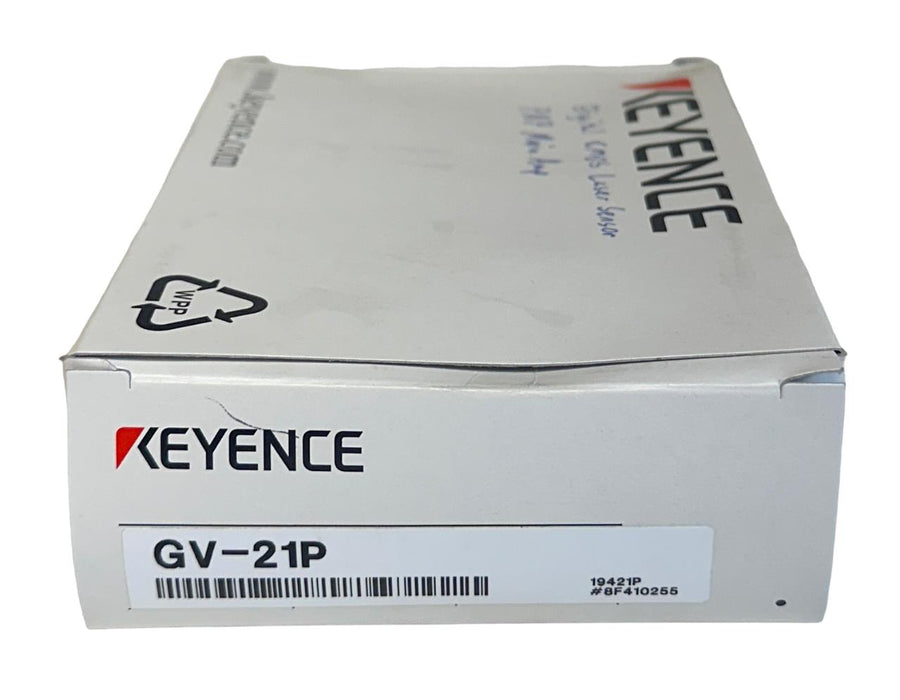 NEW KEYENCE GV-21P / GV21P CMOS GV SERIES DIGITAL LASER SENSOR 10-30VDC 2M NSMP