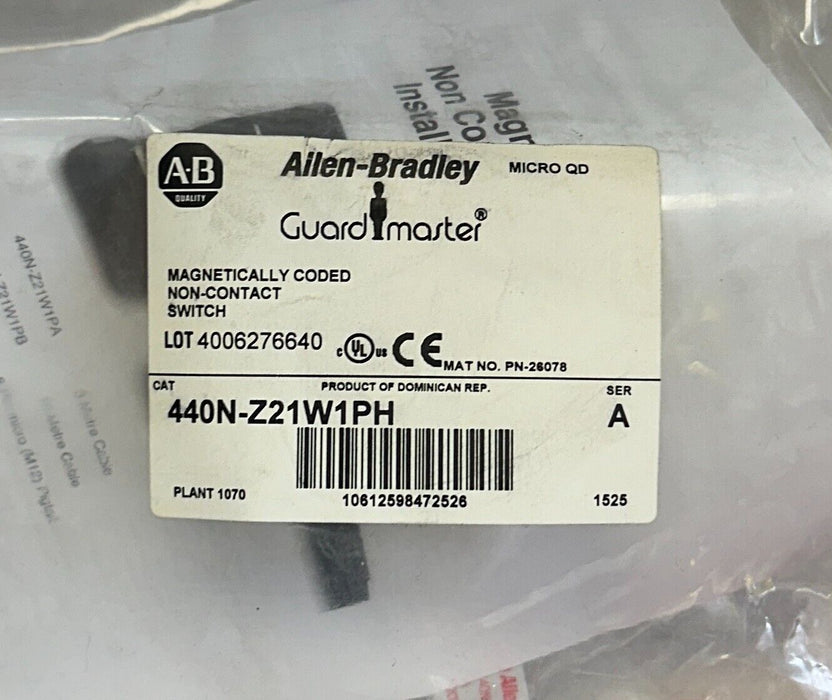 ALLEN BRADLEY 440N-Z21W1PH /A Guardmaster MAGNETICALLY CODED SWITCH MICRO NSFS