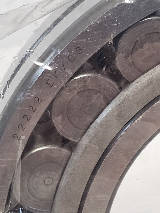 NEW SKF 22222EK/C3 SPHERICAL ROLLER BEARING