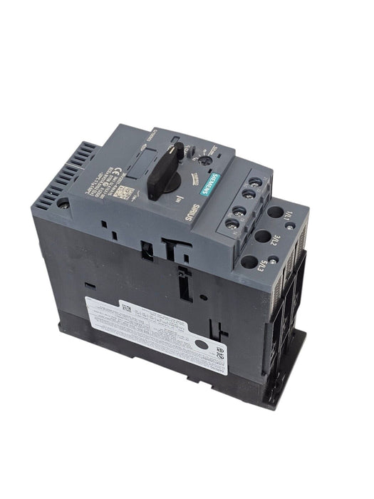 NIB SIEMENS 3RV2031-4WA15 CIRCUIT BREAKER 42-52A 3RV20314WA15