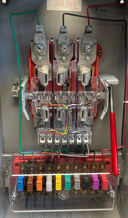 MILBANK U4497-XL / U4497 RINGLESS METER SOCKET 600V 20A 3PH 60Hz SWITCH NSNP